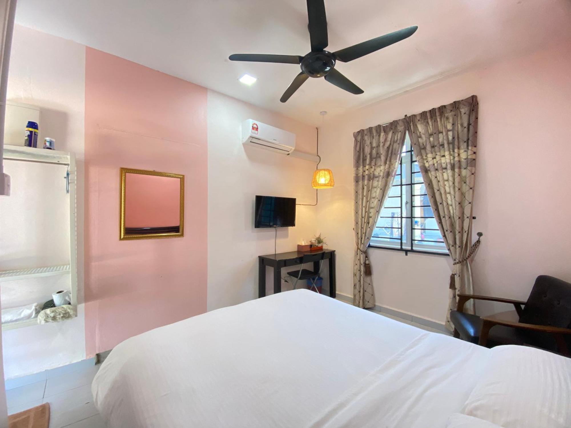 Besut Guesthouse Kampung Kuala Besut ภายนอก รูปภาพ